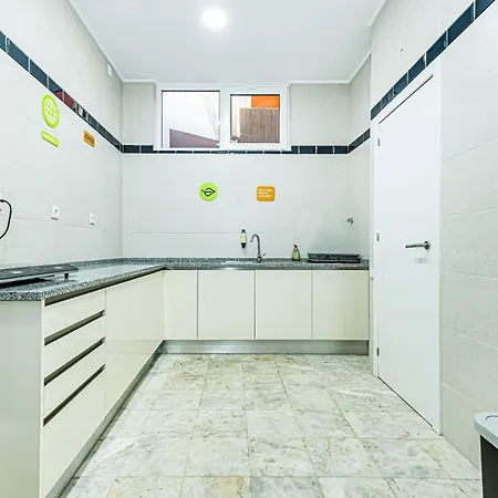 Hostel Arbutus Bed&bar *